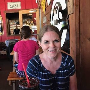 Meet your Posher, Leslie